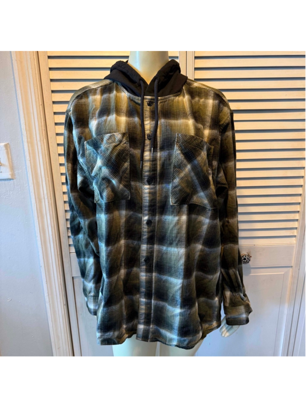 Men's No Boundaries Plaid Flannel Hoodie XL Green Black